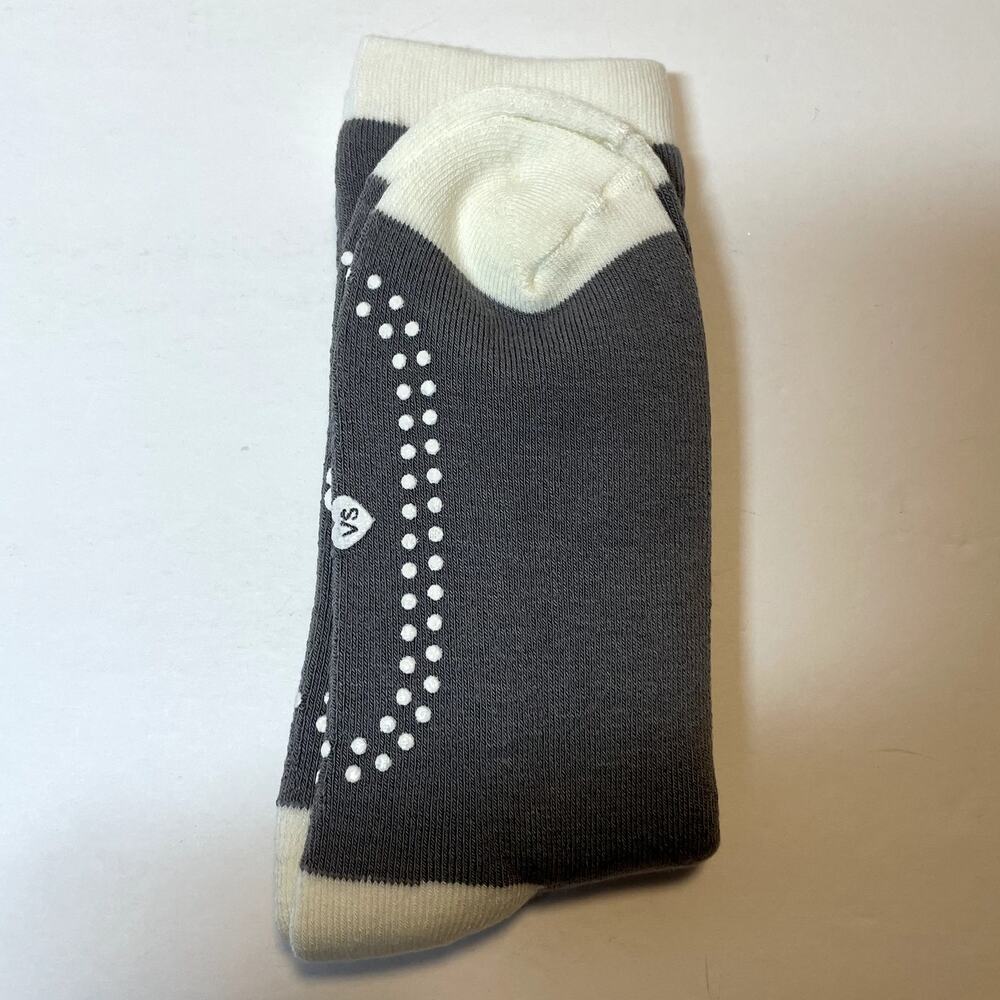 Victorias Secret Slipper Socks Gray White Womens One Size Lined Classic Grippers